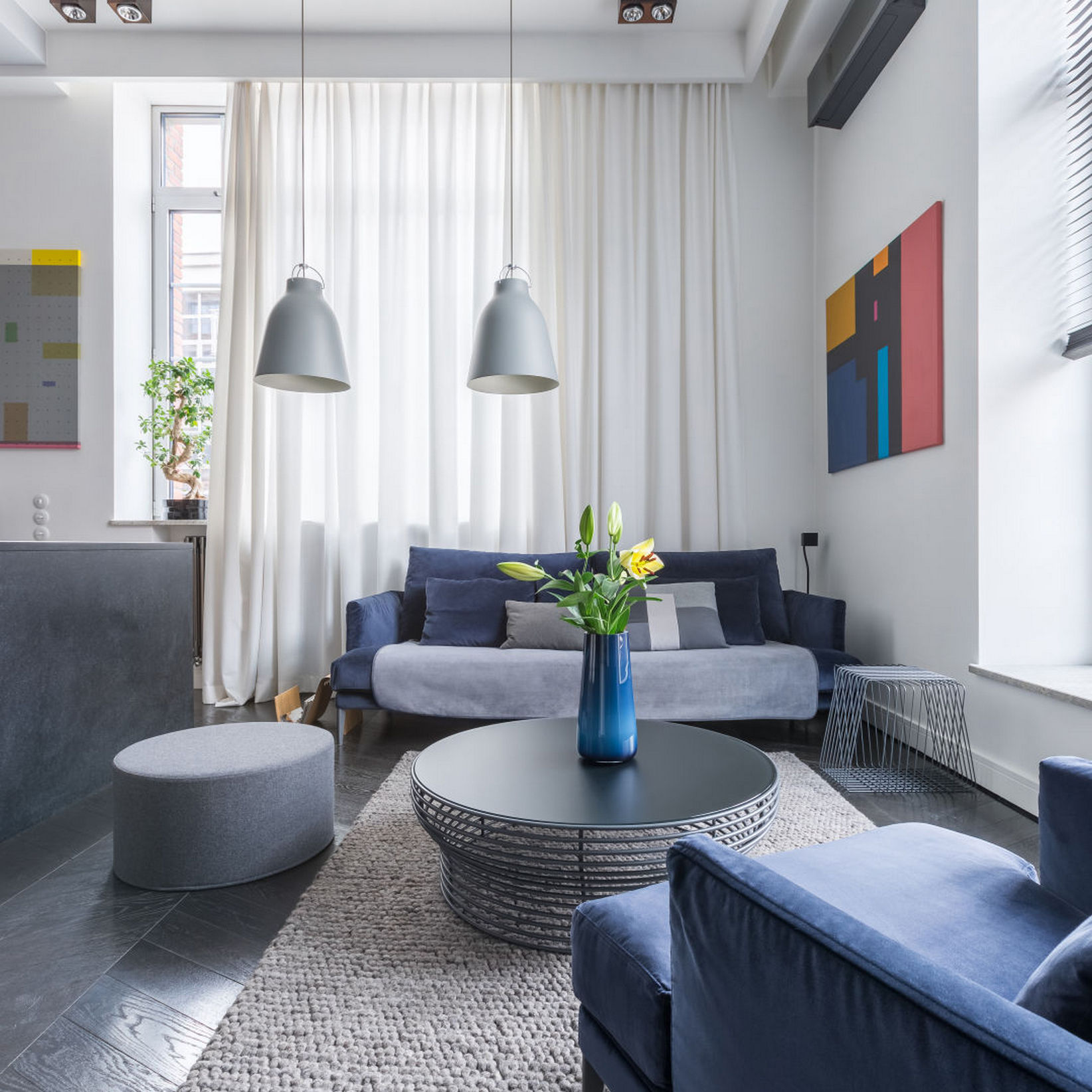Essential Steps to Apartment Living Room Decor